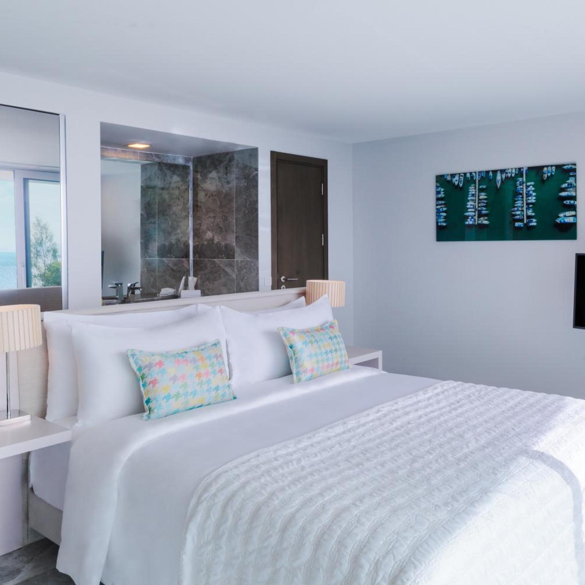 4 Bedrooms, Pool, Villa, Sea View, Balcony