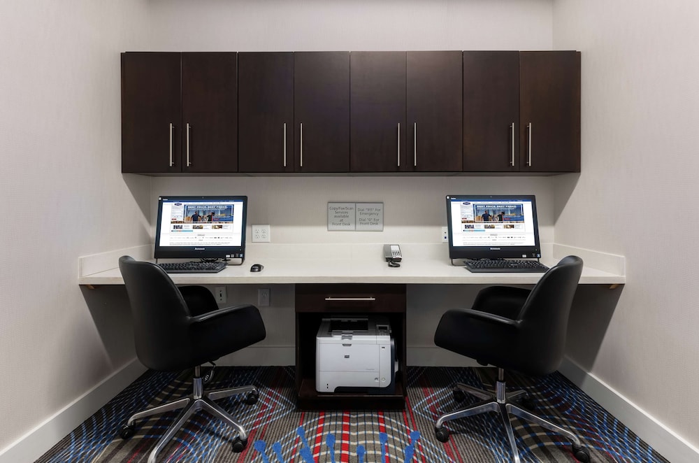 Hampton Inn Emersonlakepoint Ga 46/55