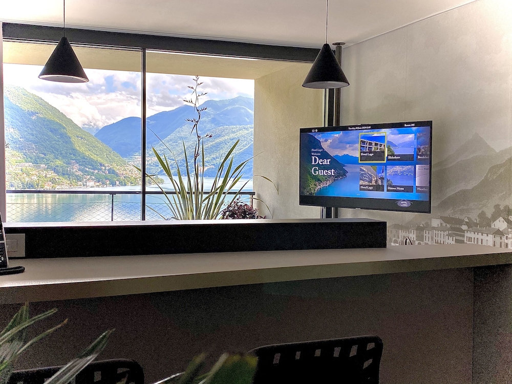 Hotel Lago 8/50