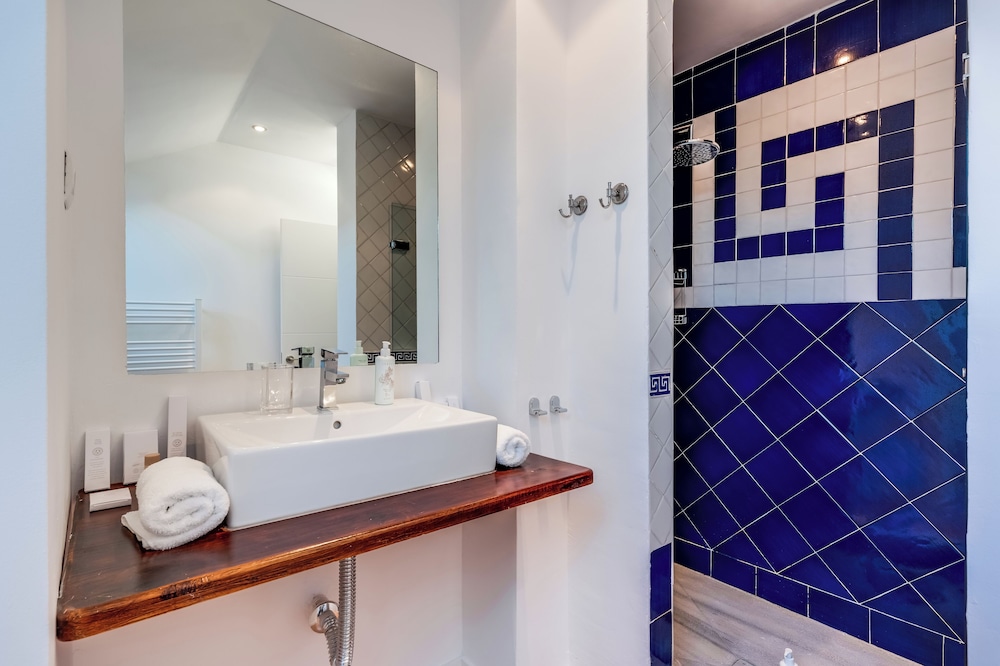 Molo 44 Suites Puerto Banus 83/85