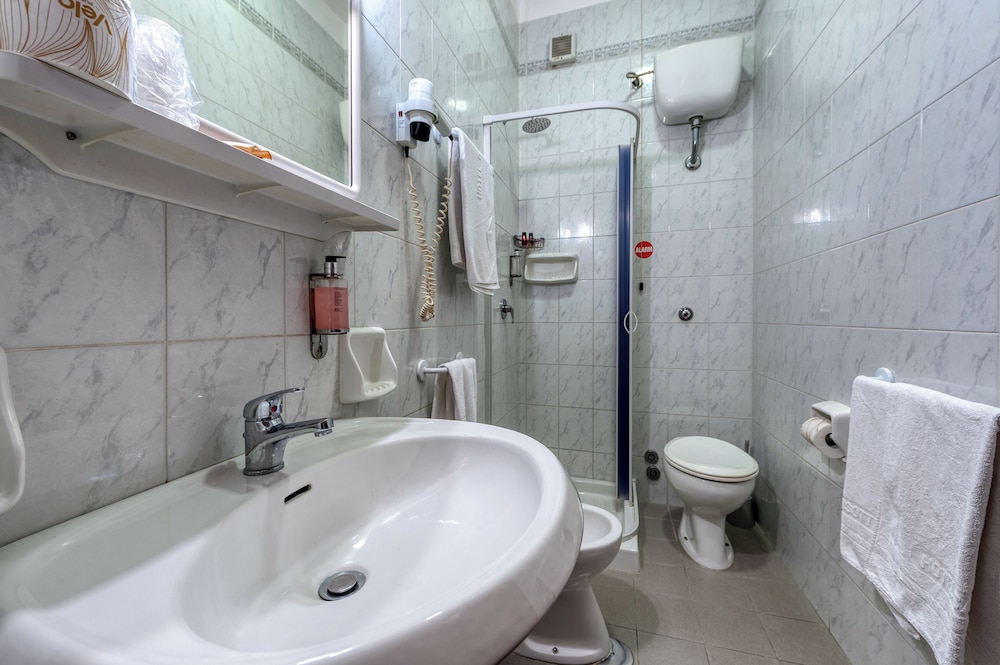 Hotel Barsotti 36/45
