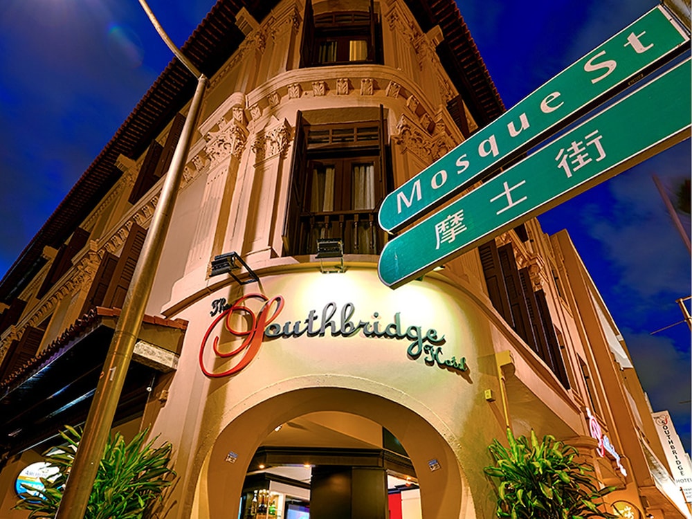 THE SOUTHBRIDGE HOTEL 7/35