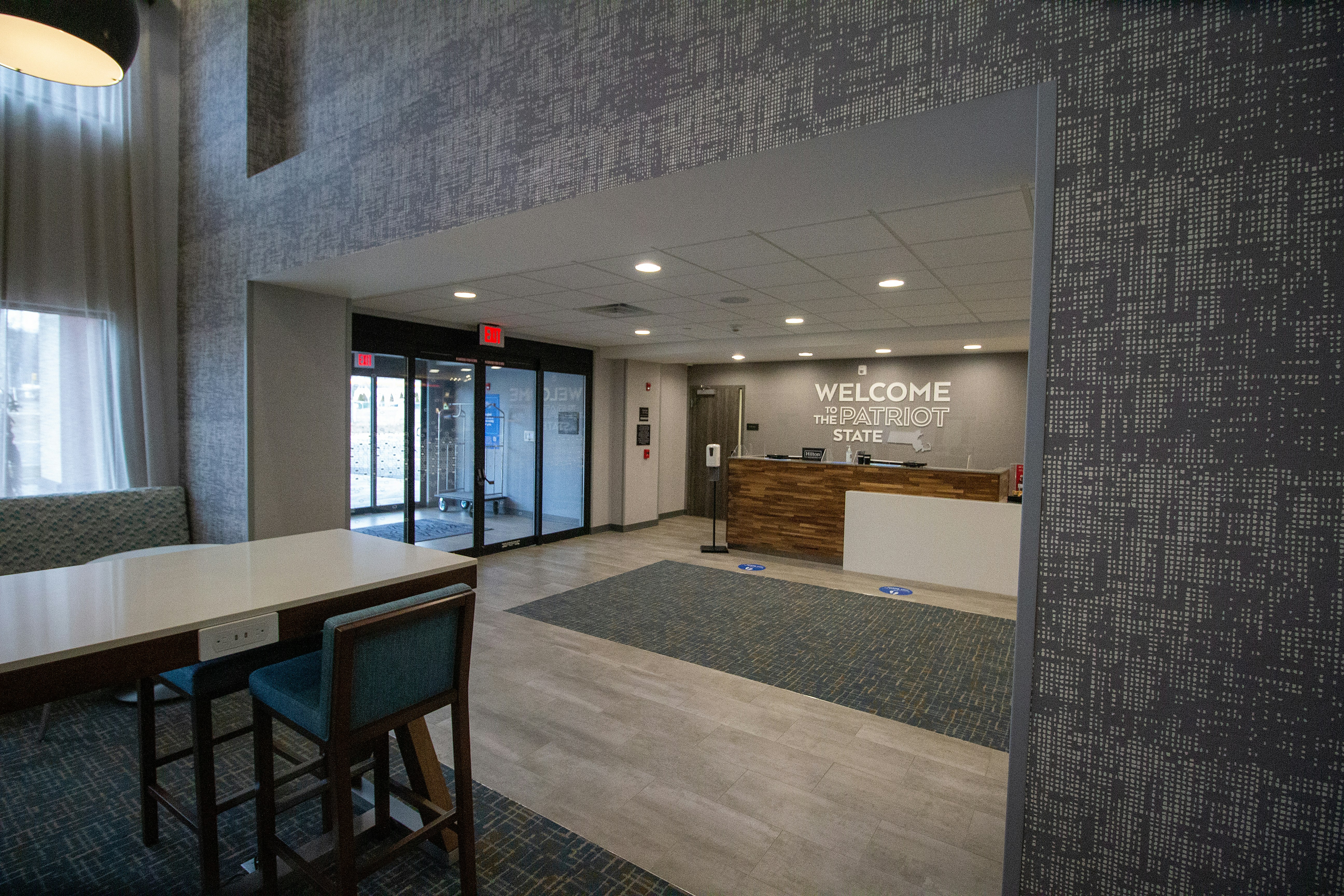 Hampton Inn Suites North Attleboro 22/34