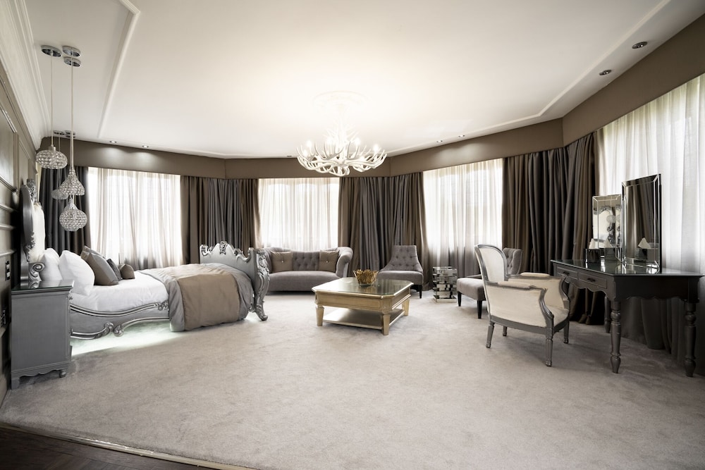 Derwent Manor Boutique Hotel 29/43