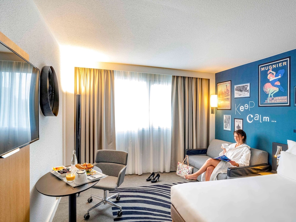 NOVOTEL BEAUNE 40/73
