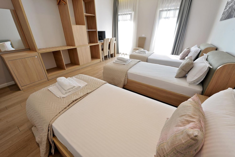 Alis Hotel 21/54