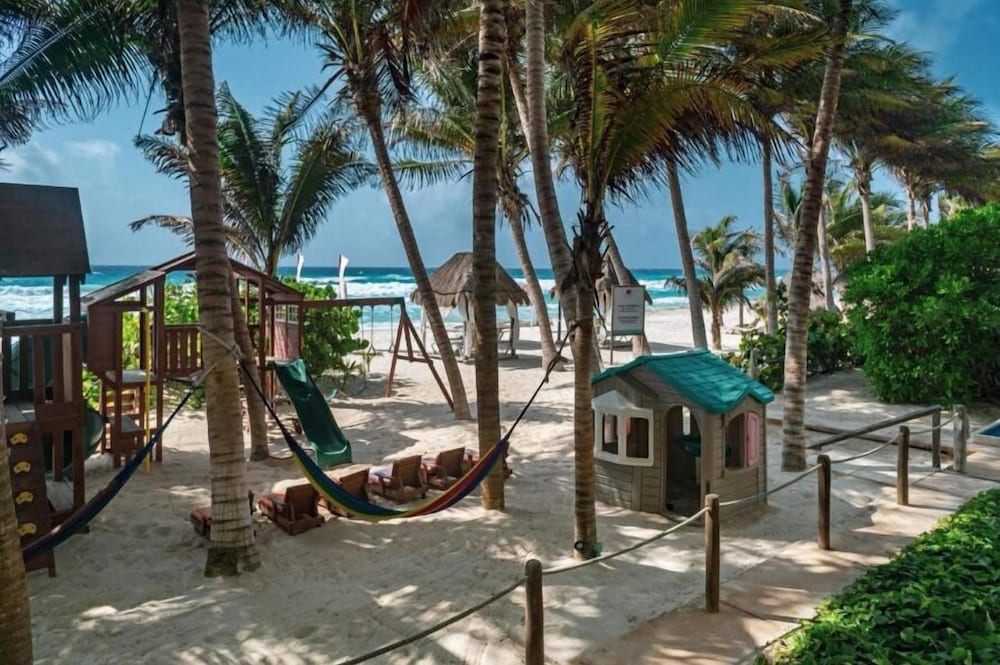 Flamingo Cancun All Inclusive 61/71
