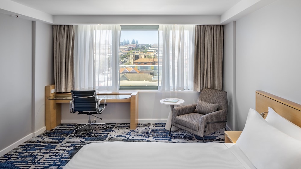 InterContinental Sydney Coogee Beach by IHG 49/80