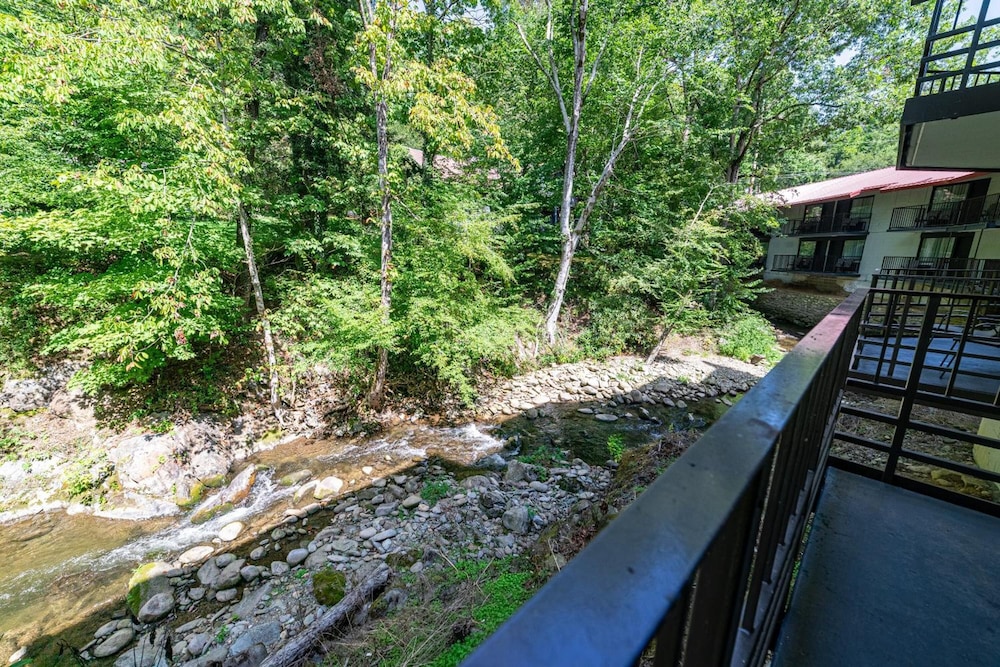 Bear Creek Inn Gatlinburg 31/41