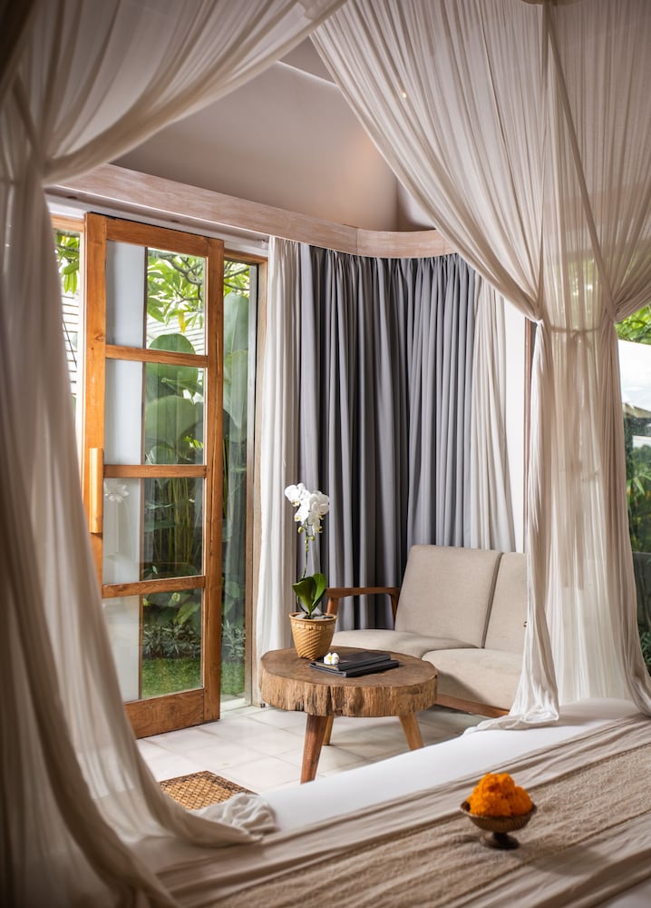 Villa Kayu Lama 26/50