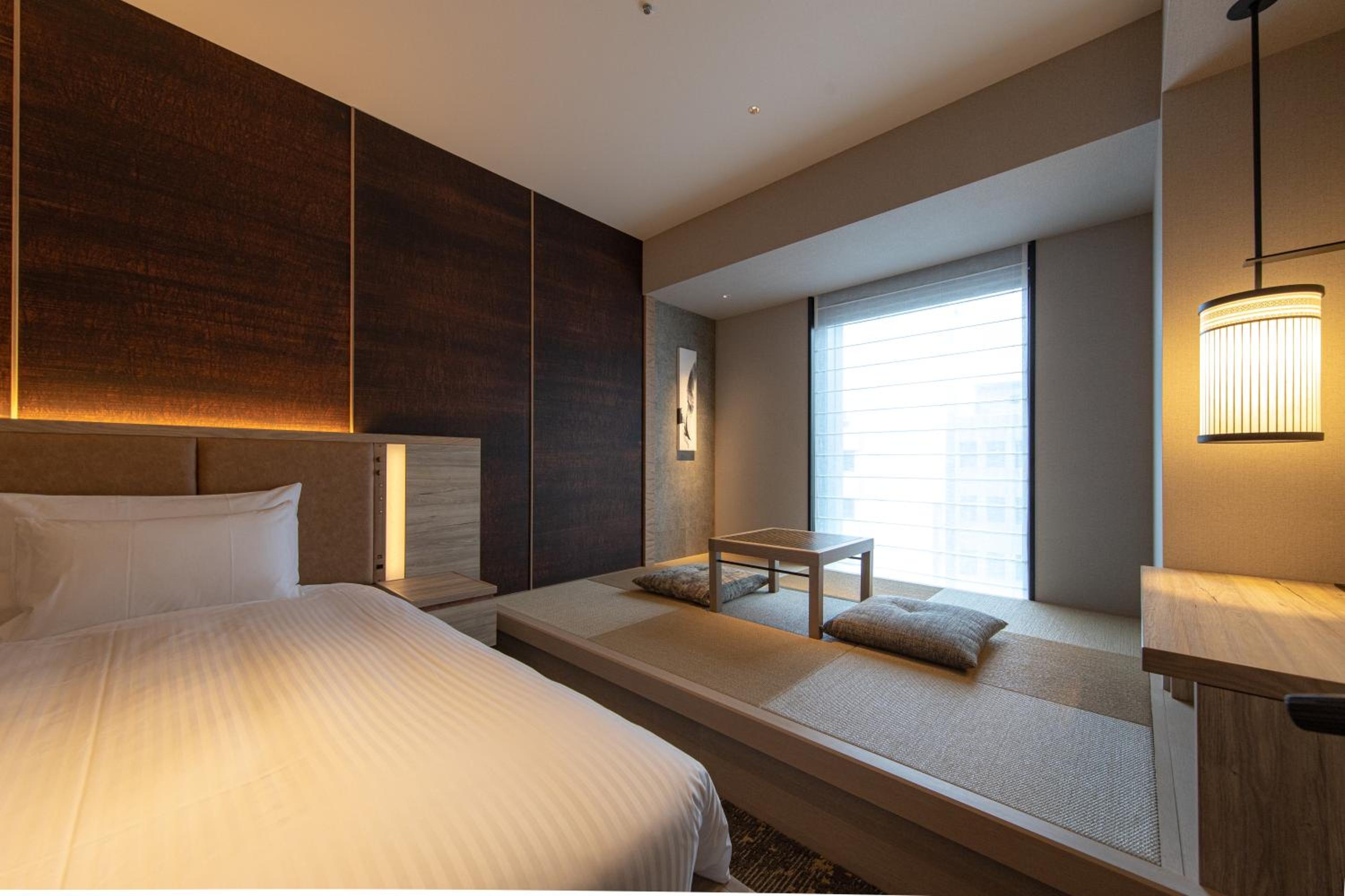 Room, Twin Beds, Large
