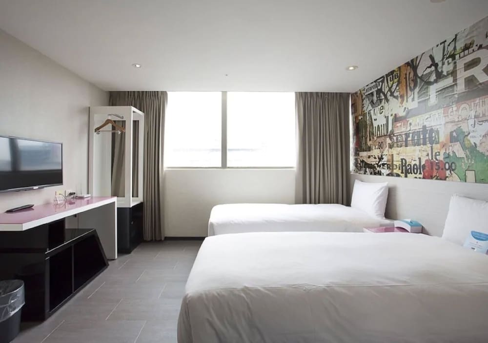 Wholesome Hotel 19/50