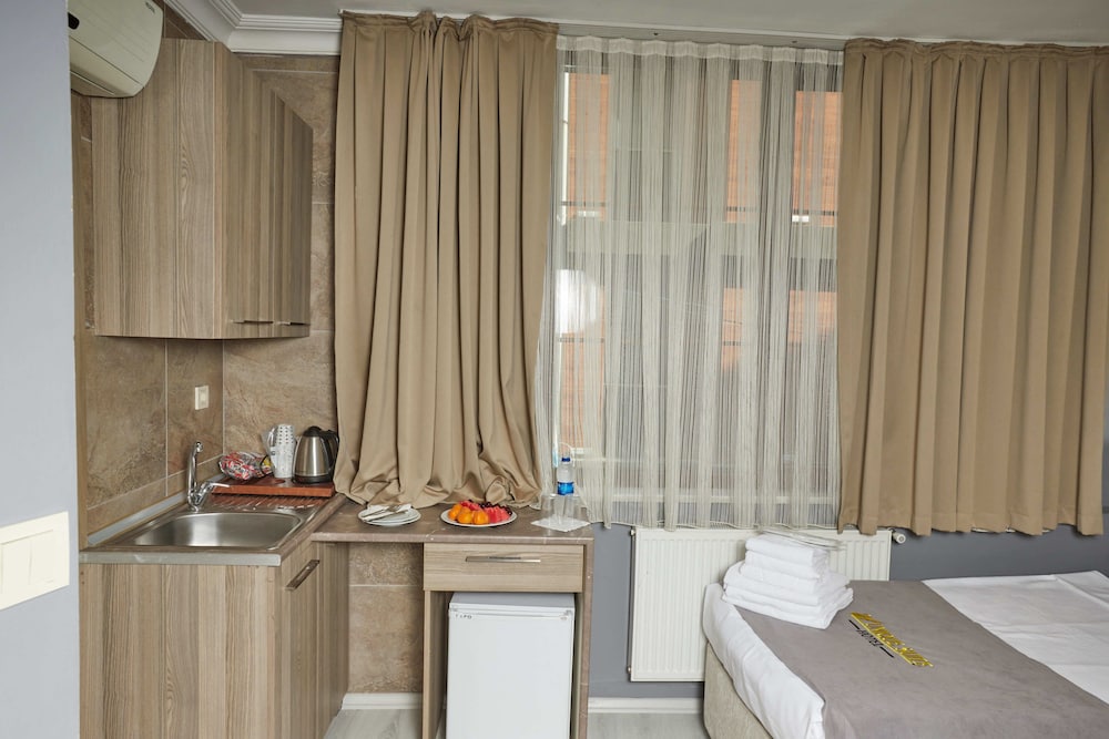 TAKSIM UNIQUE SUITES 41/73