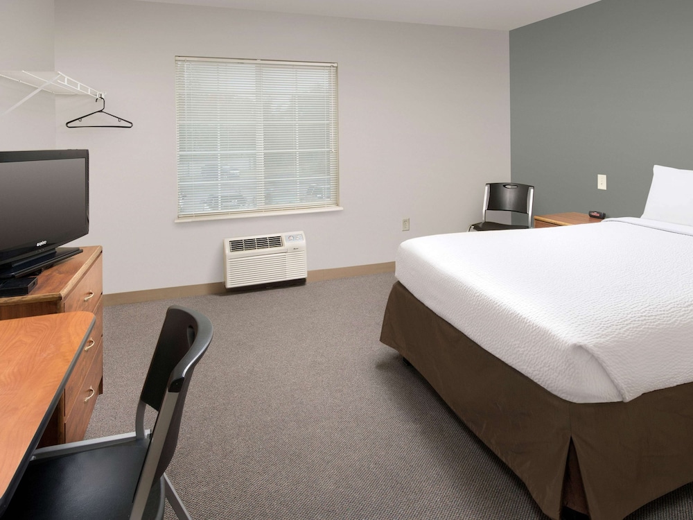 Studio 6 Extended Stay Wichita South KS 16/51