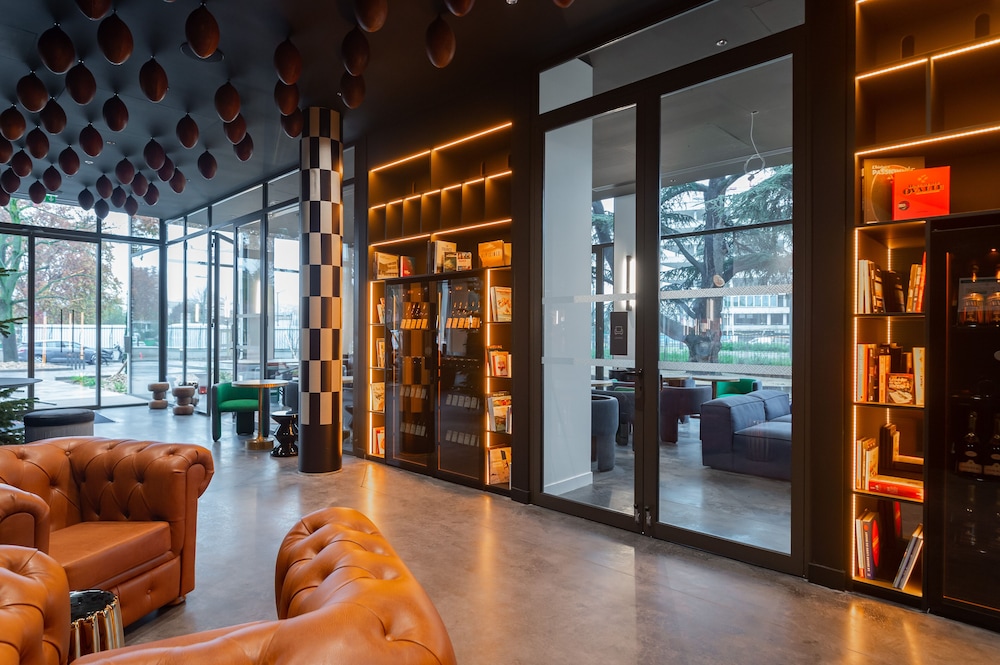 The Ruck Hotel 14/50