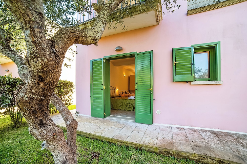 Family Village Otranto 2/50