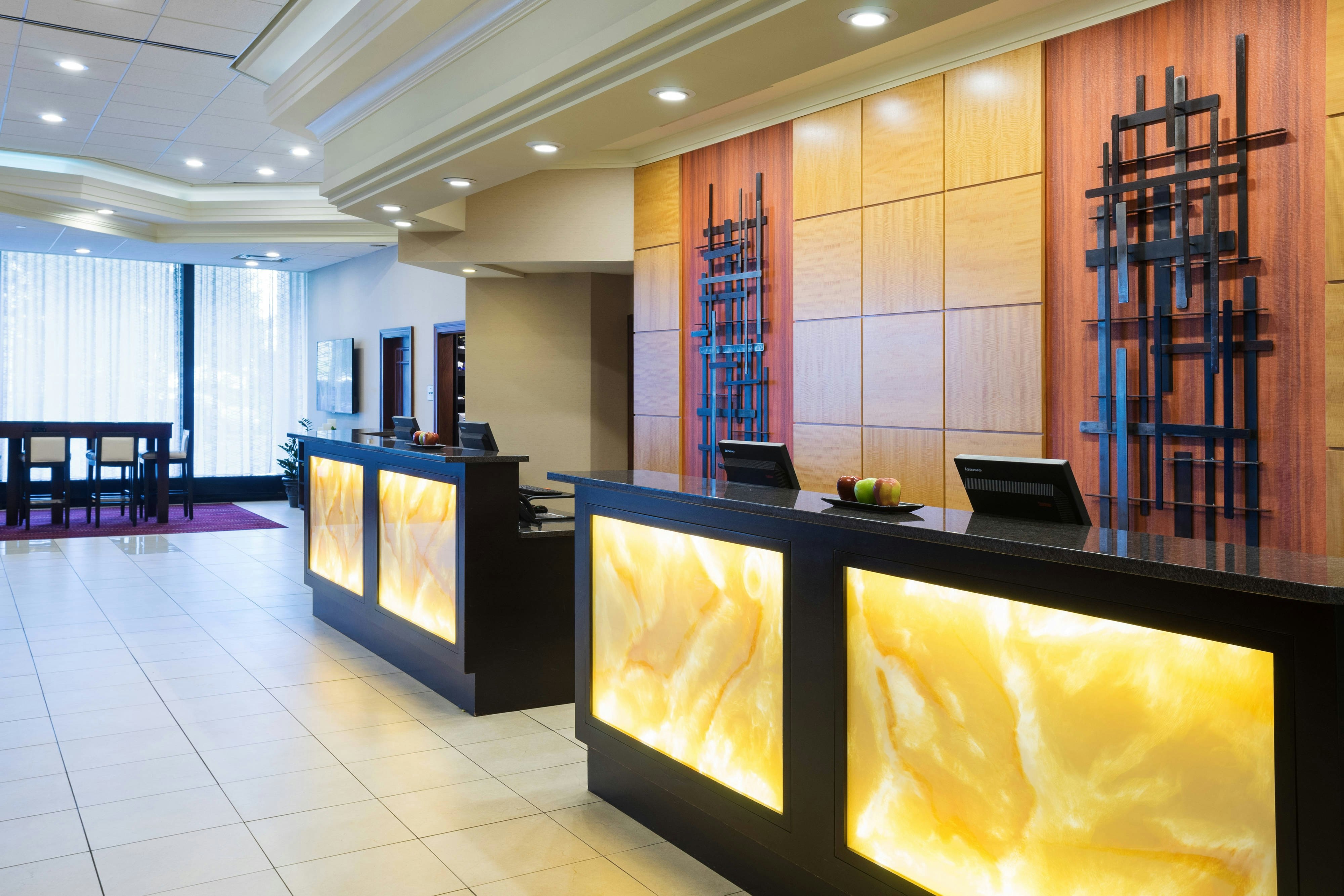 Lobby at MARRIOTT PITTSBURGH CITY CENTER HOTEL, PITTSBURGH - PA