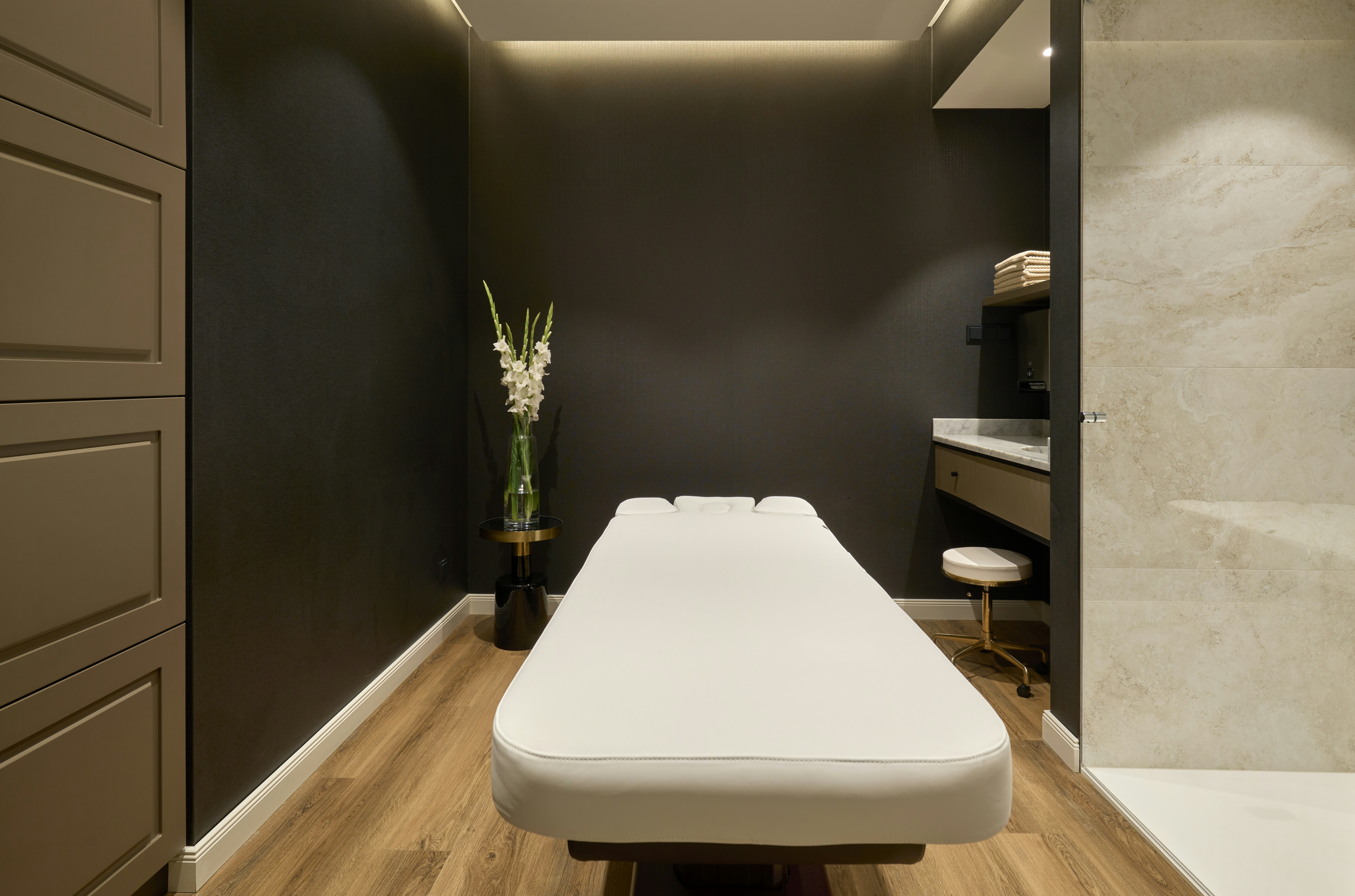Hotel Saski Krakow, Curio Collection by Hilton 26/51