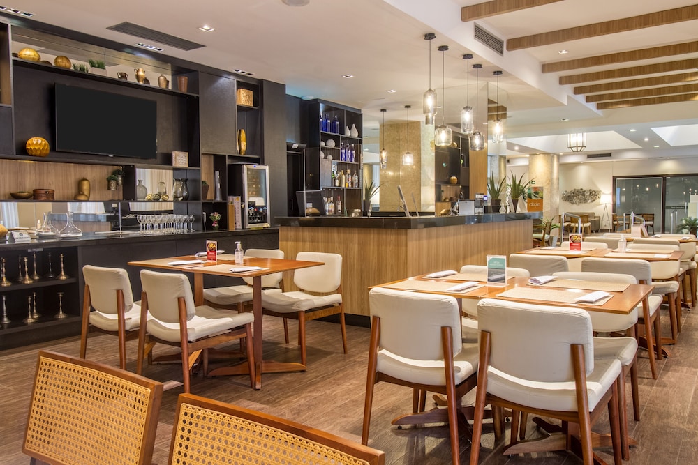 Hotel Deville Business Maringa، Maringa 35/50