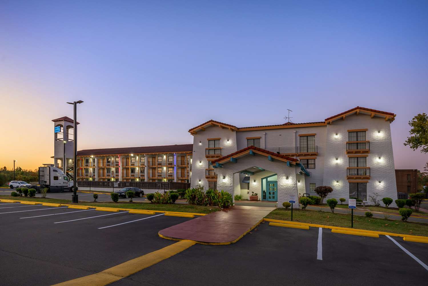 Econo Lodge Richmond-North Chesterfield 18/25