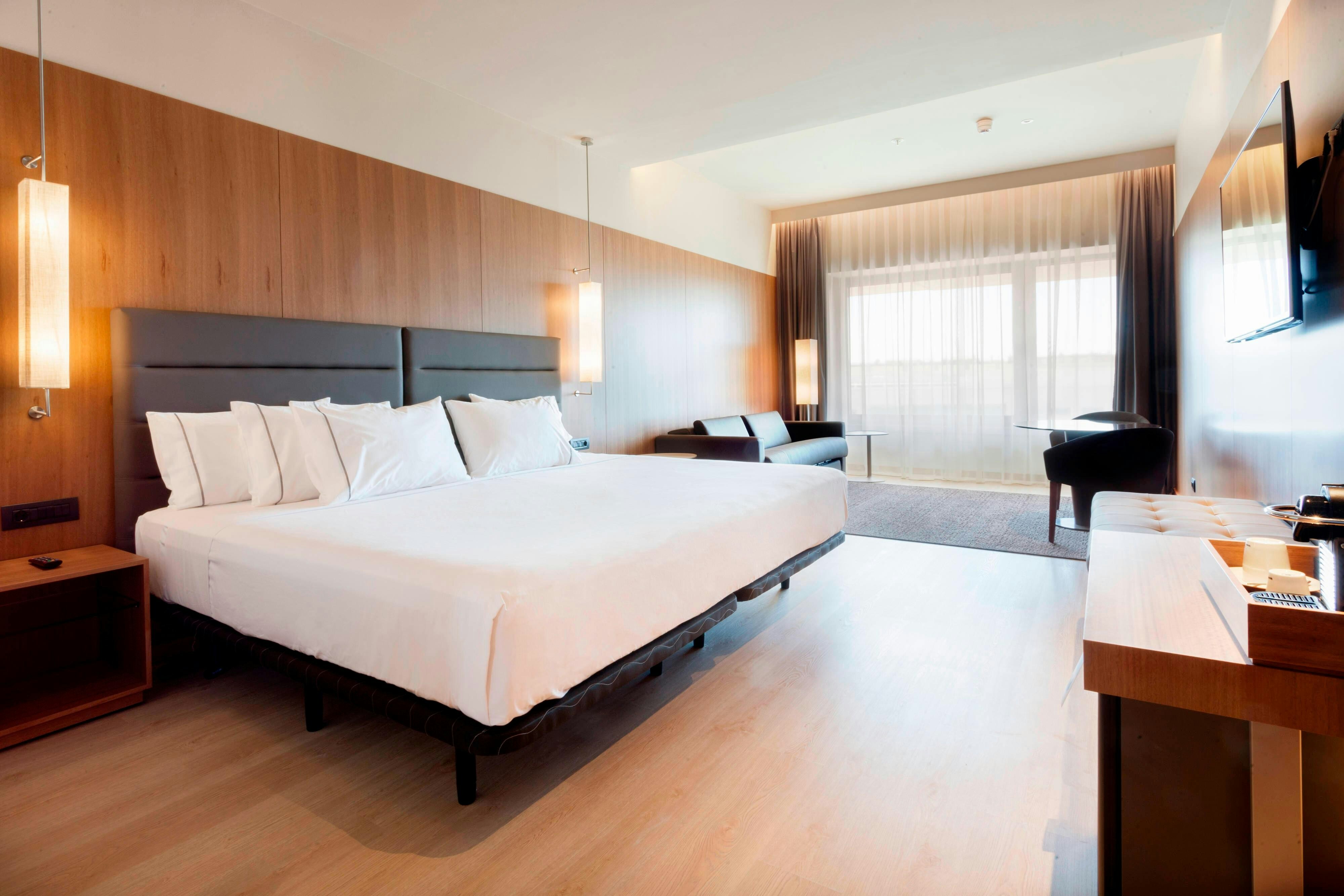 Ac Hotel Diagonal L Illa 8/74