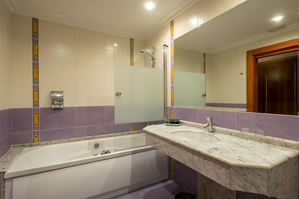 Hotel Villa Pasiega 46/50