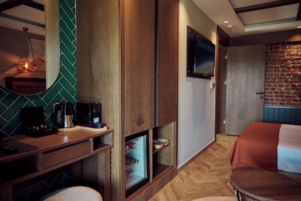 Parmos Otel 47/50