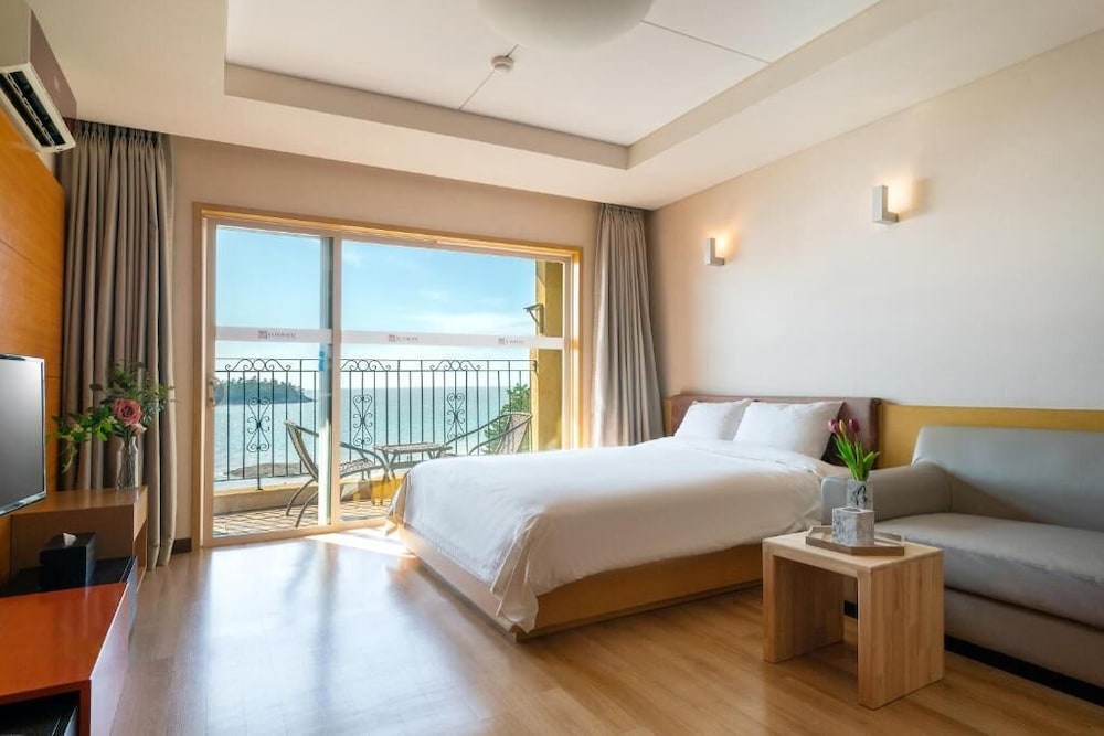 El Dorado Resort 6/51