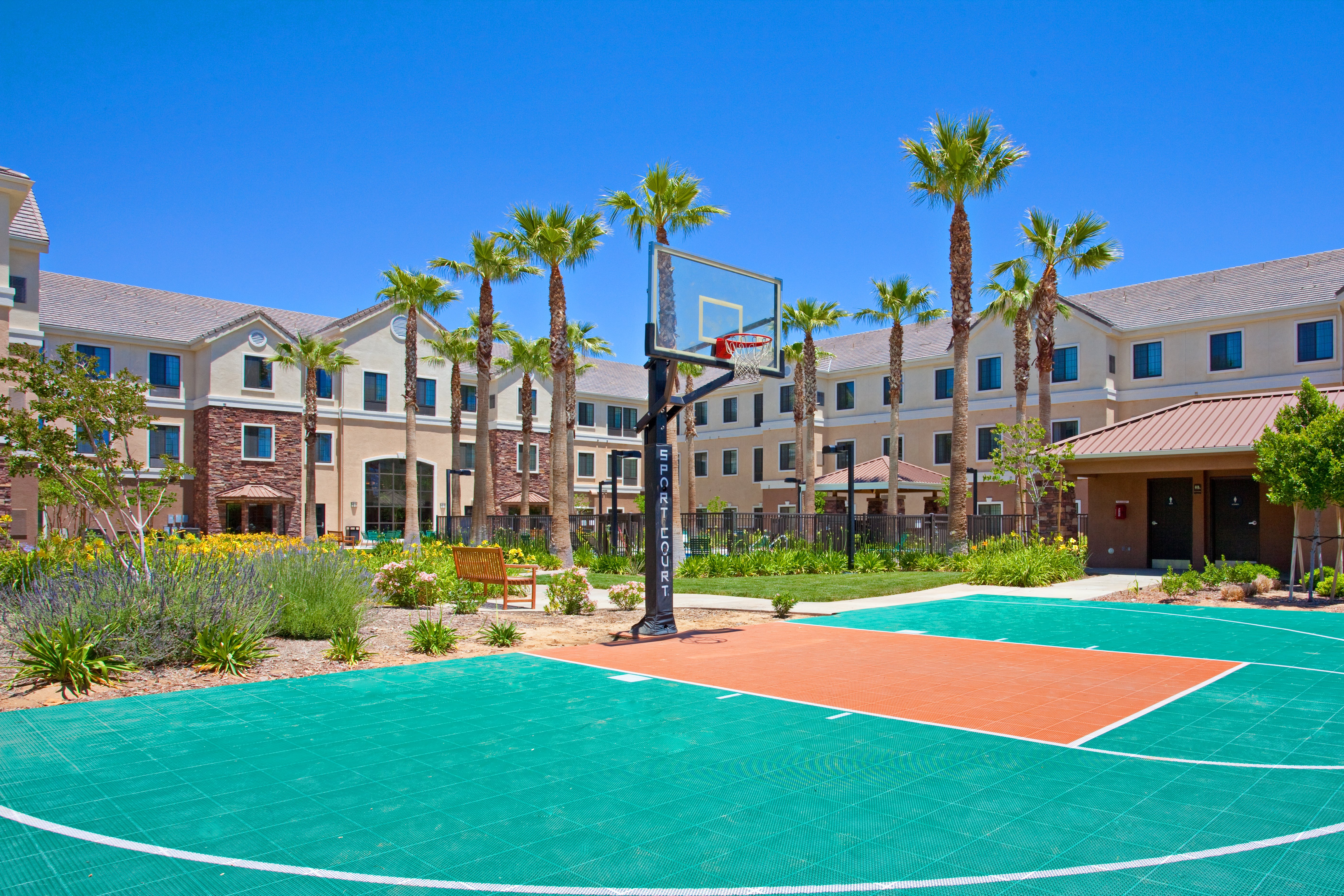 Staybridge Suites Palmdale 20/43