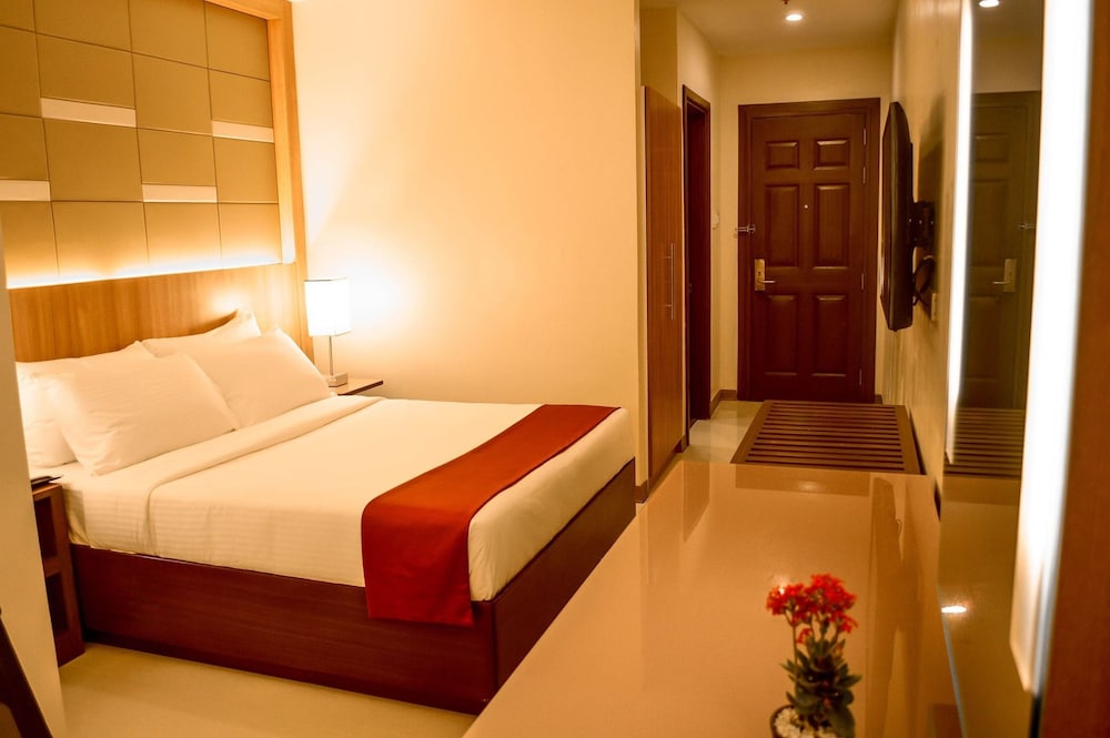 Hotel Veniz Session 13/33