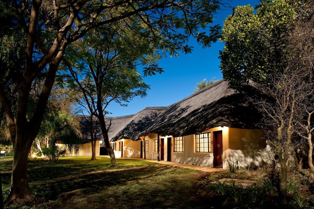 Mokuti Etosha Lodge 5/69