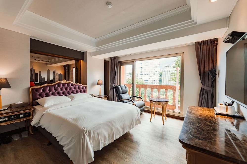 JBG Hot Spring Resort Hotel 13/64