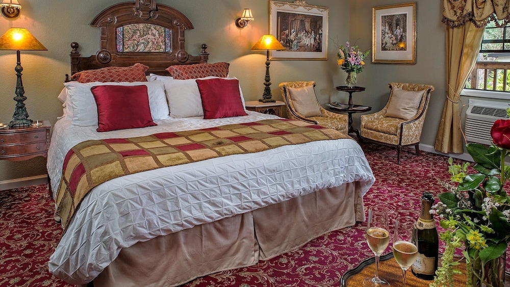Majestic, Deluxe, King Bed