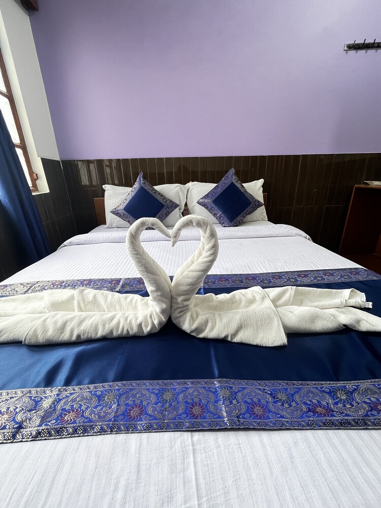 Family Guest House 9/16