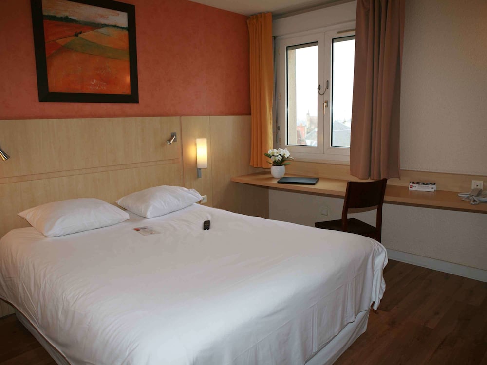 ibis Chateauroux 13/52