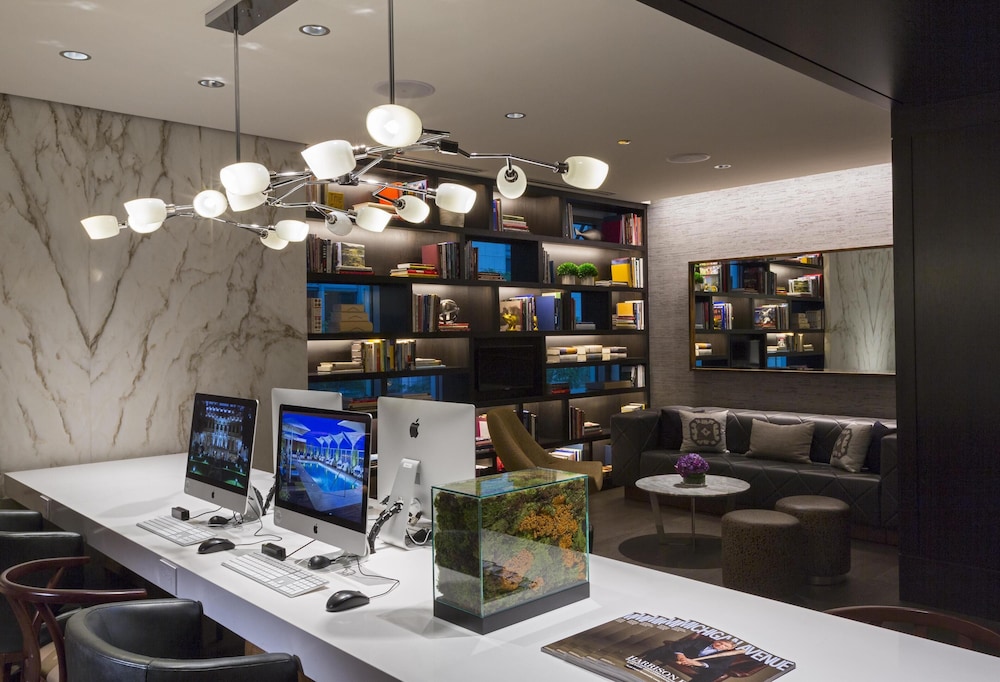 Hyatt Chicago Magnificent Mile Formerly Wyndham Chicago 59/68
