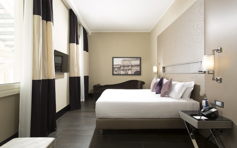 Rome Life Hotel 7/58
