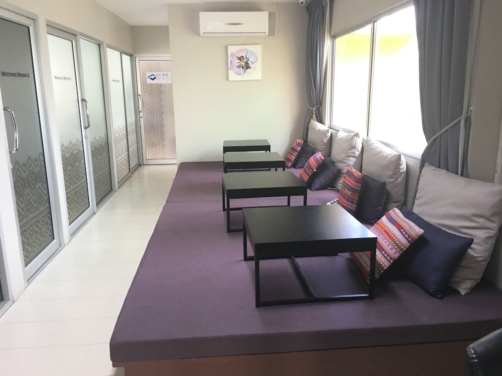 Hub53 Coworking & Coliving Space 16/31