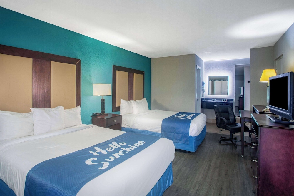 Studio, Suite, 2 Queen Beds