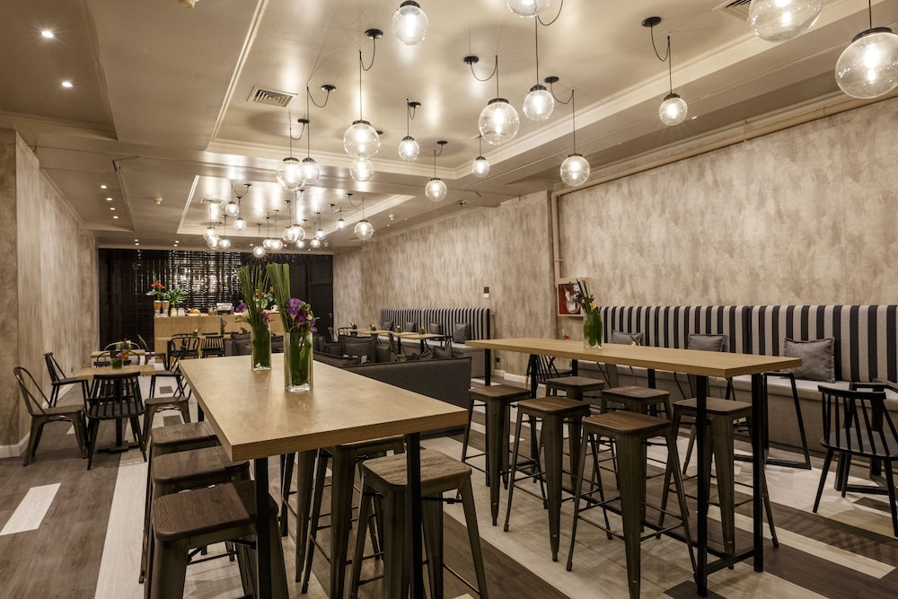 1253 Recoleta Small Hotel 33/47