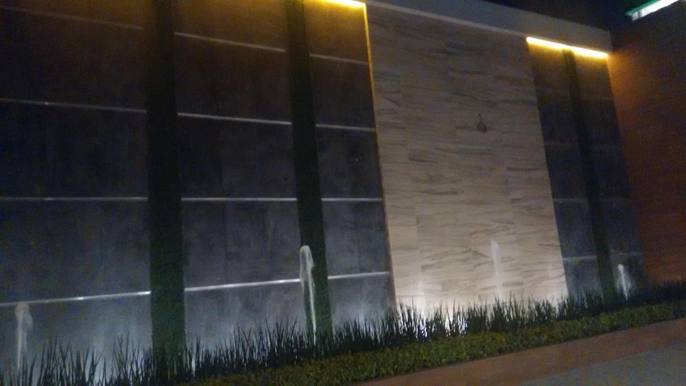 Hotel 5 de Mayo 4/43