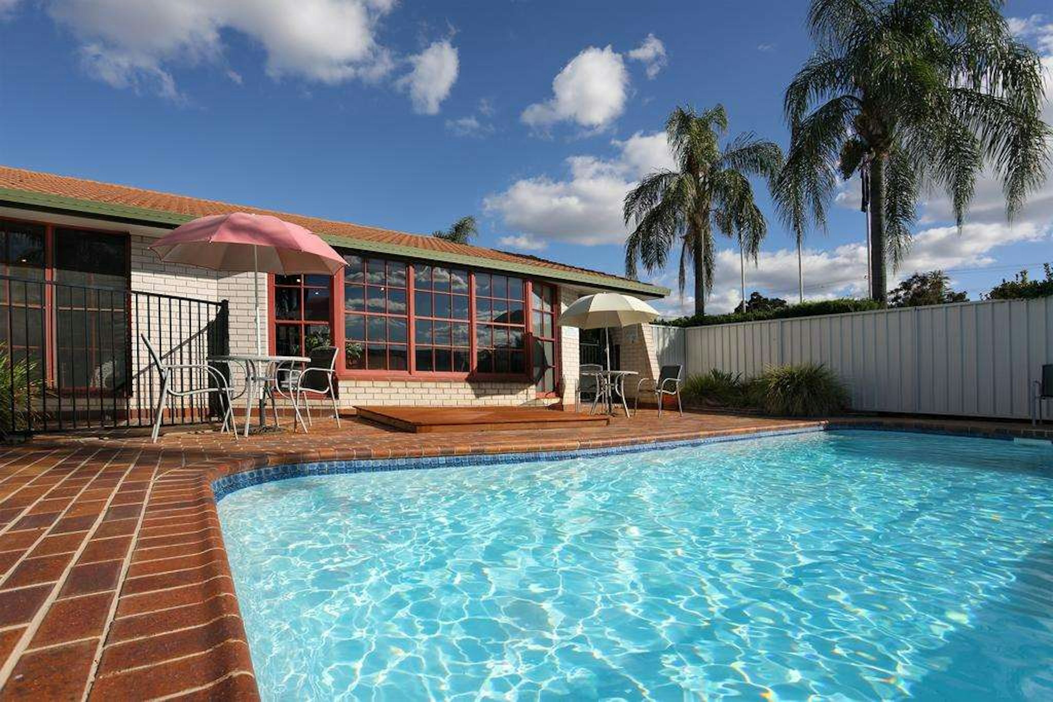 Tamworth Motor Inn 4/47