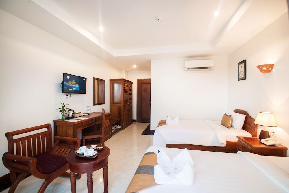 RELAX HOTEL 20/55