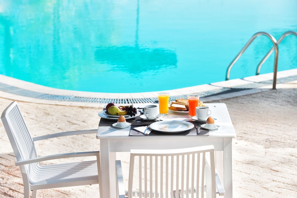Akra Morea Hotel and Residences 37/48