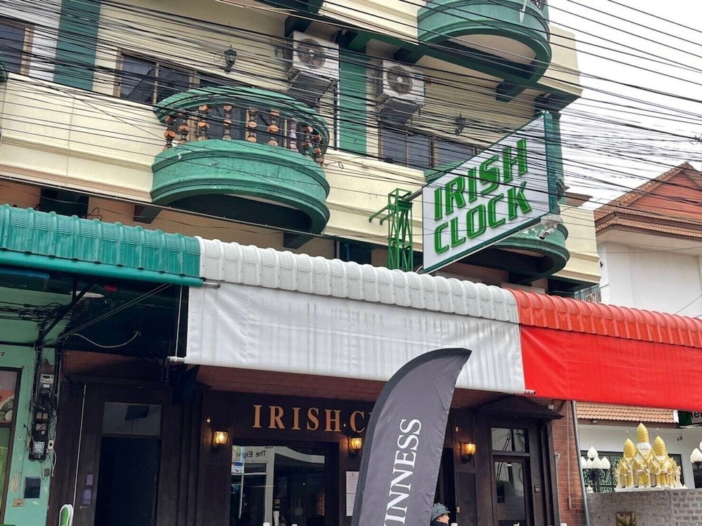 The Irish Clock 2/46