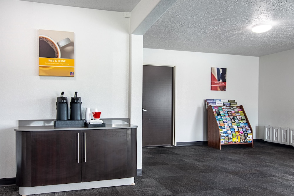 Motel6 Gresham, OR - Portland 10/56