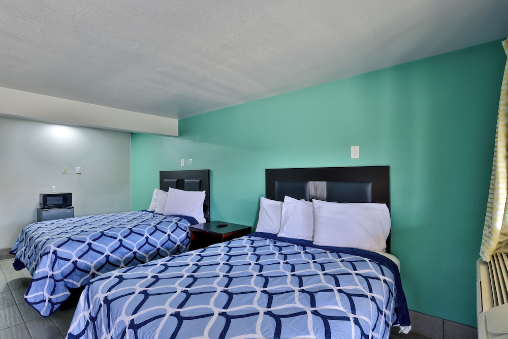 El Tejas Motel 3/20