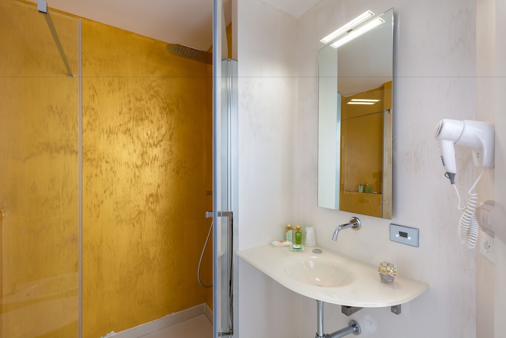 Hotel Cavallino Bianco 33/69