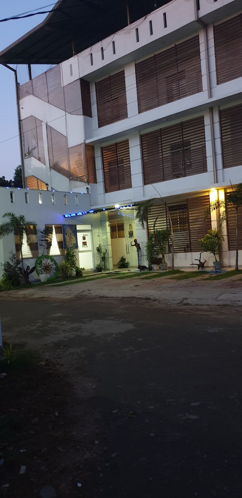 Hotel Crown Plaza Katunayake 3/37