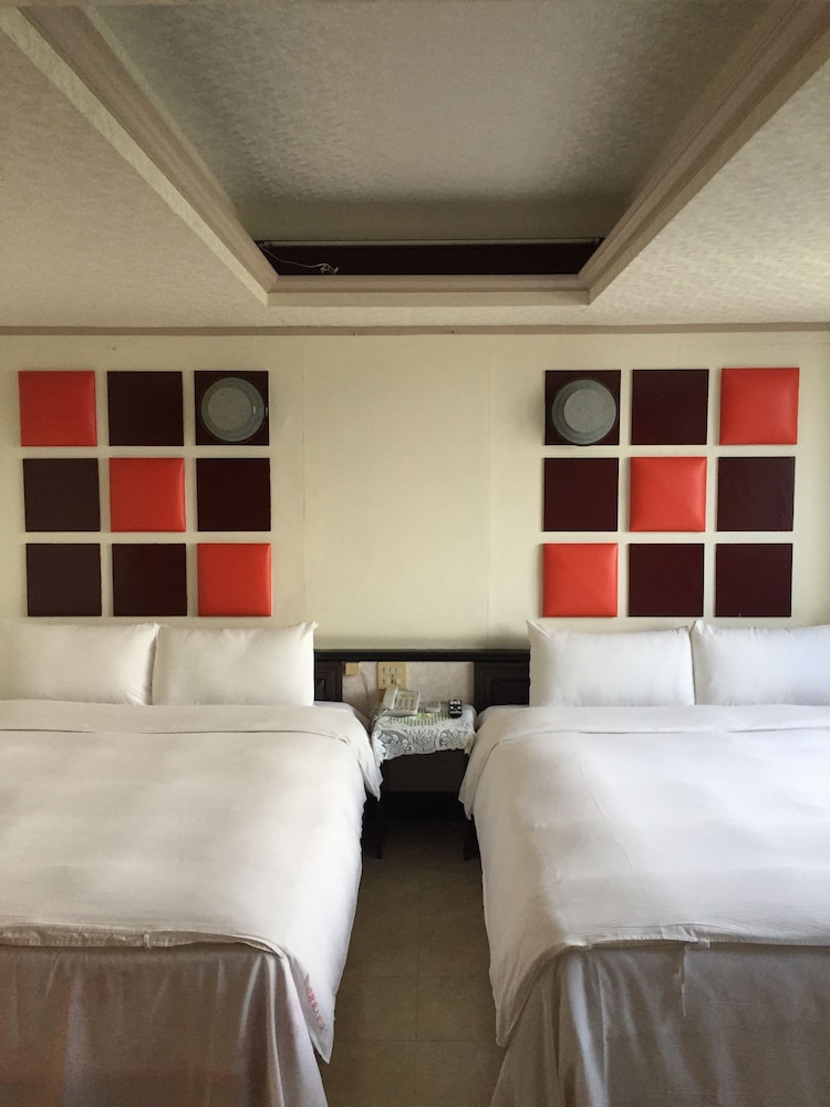 King Lo Tung Hotel 7/29